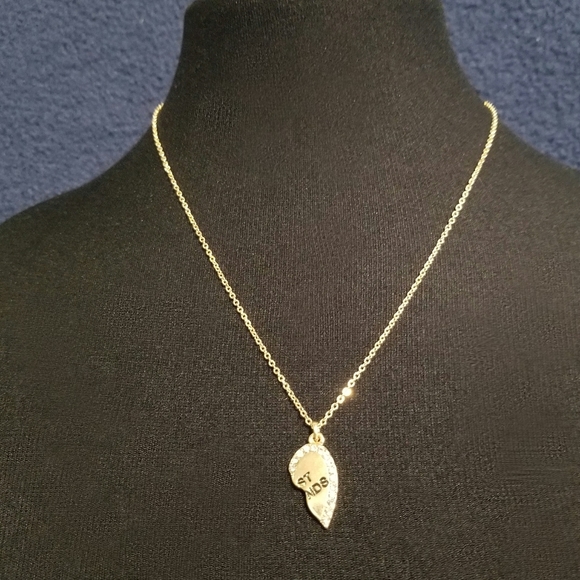 Fresh & Co. BEST FRIENDS Necklace Set - Picture 4 of 10